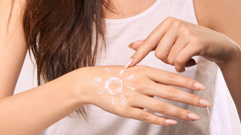 Sử dụng một lượng kem chống nắng phù hợp