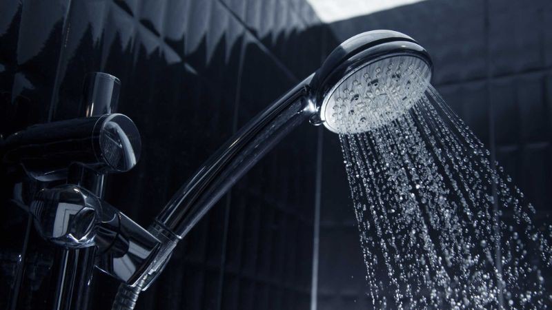Nhiệt độ nước tắm phù hợp khi trời lạnh